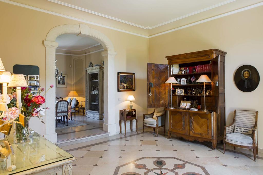 Chateau Talaud Bed and Breakfast Loriol-du-Comtat Exteriör bild