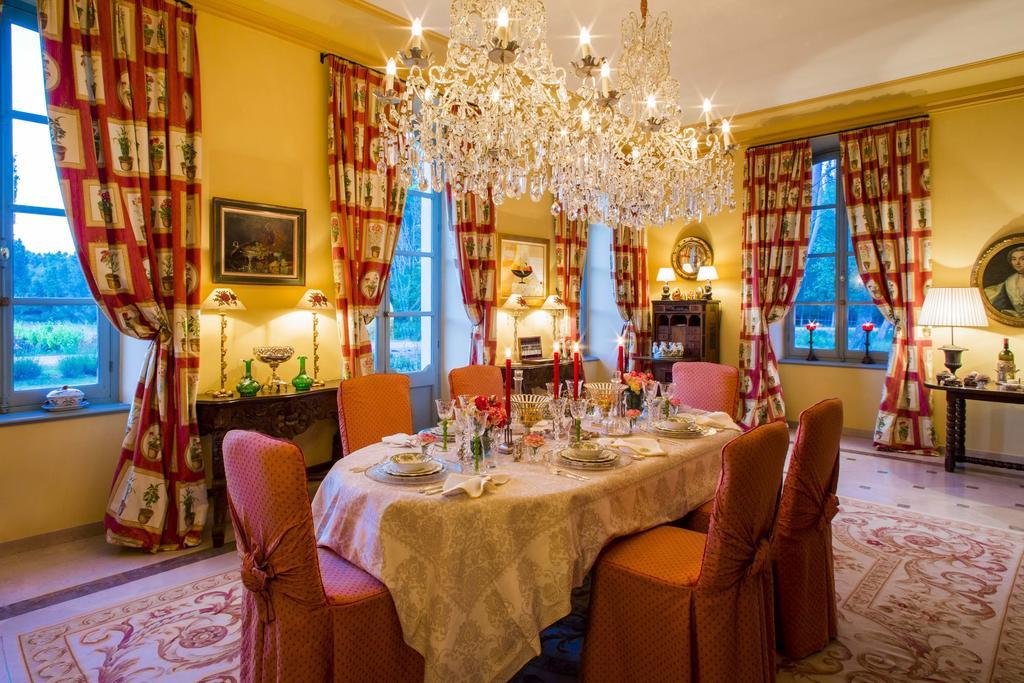 Chateau Talaud Bed and Breakfast Loriol-du-Comtat Exteriör bild