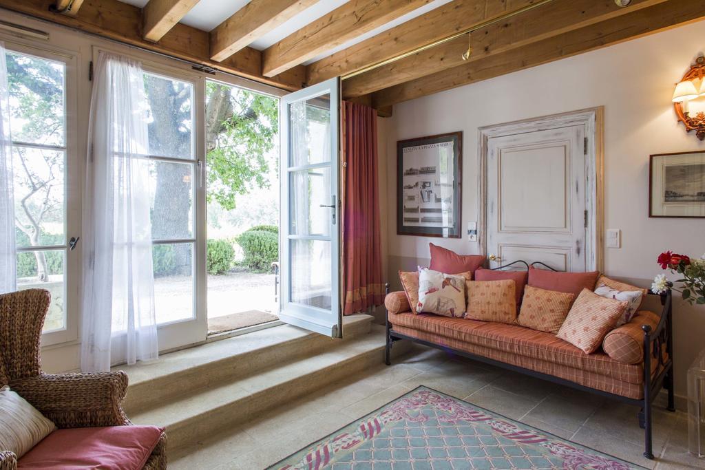 Chateau Talaud Bed and Breakfast Loriol-du-Comtat Exteriör bild